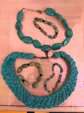 Turquoise Beaded Necklace & Bracelet Set - Stylish Women's Jewelry